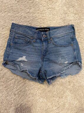 Express Denim Shorts Size 00 Distressed Low Rise Frayed Hem Light Wash